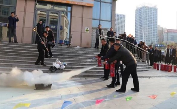 威海產(chǎn)投集團(tuán)開展“全民消防，生命至上” 消防宣傳月活動(dòng)